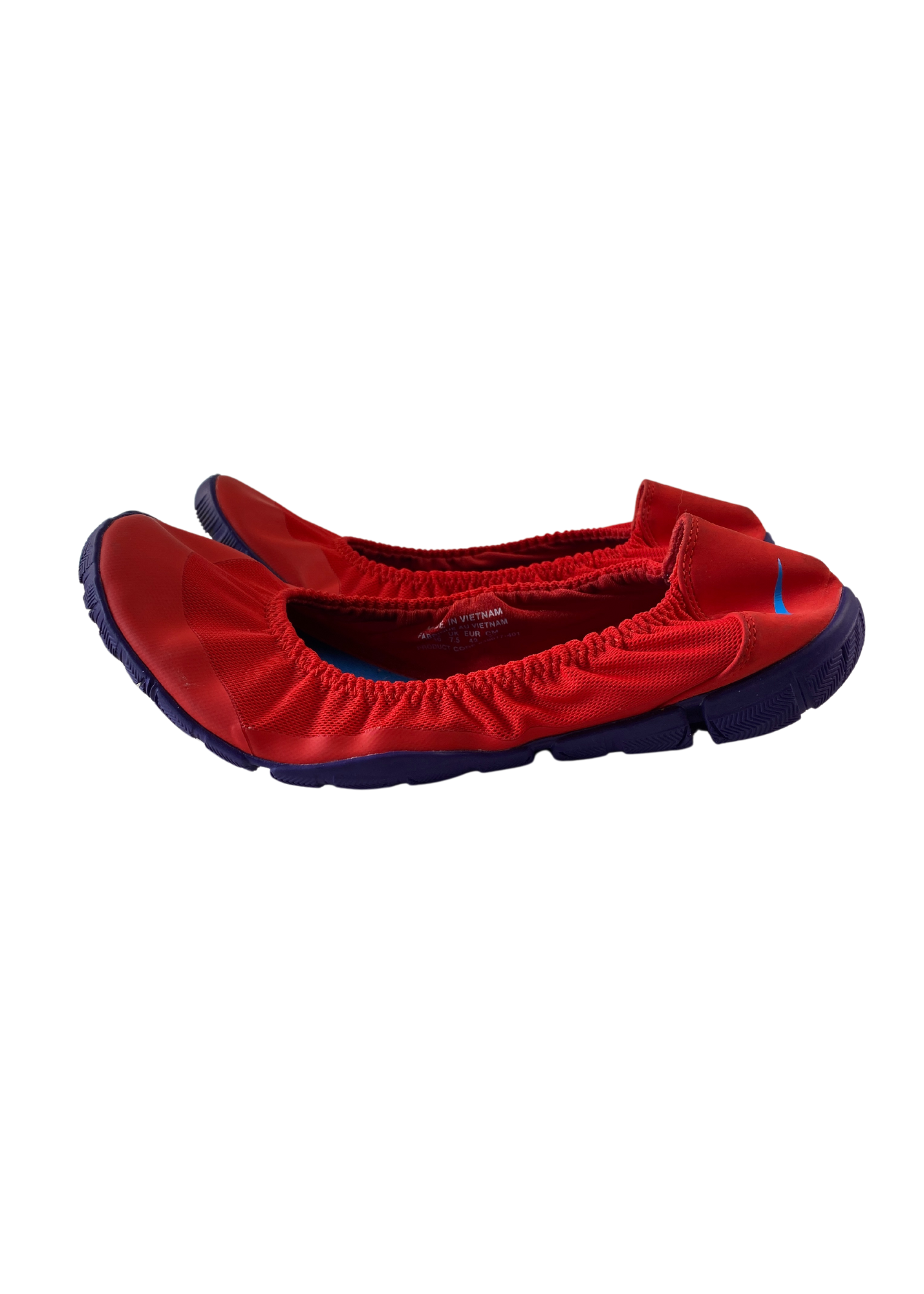 NIKE Scrunch Ballet Flat