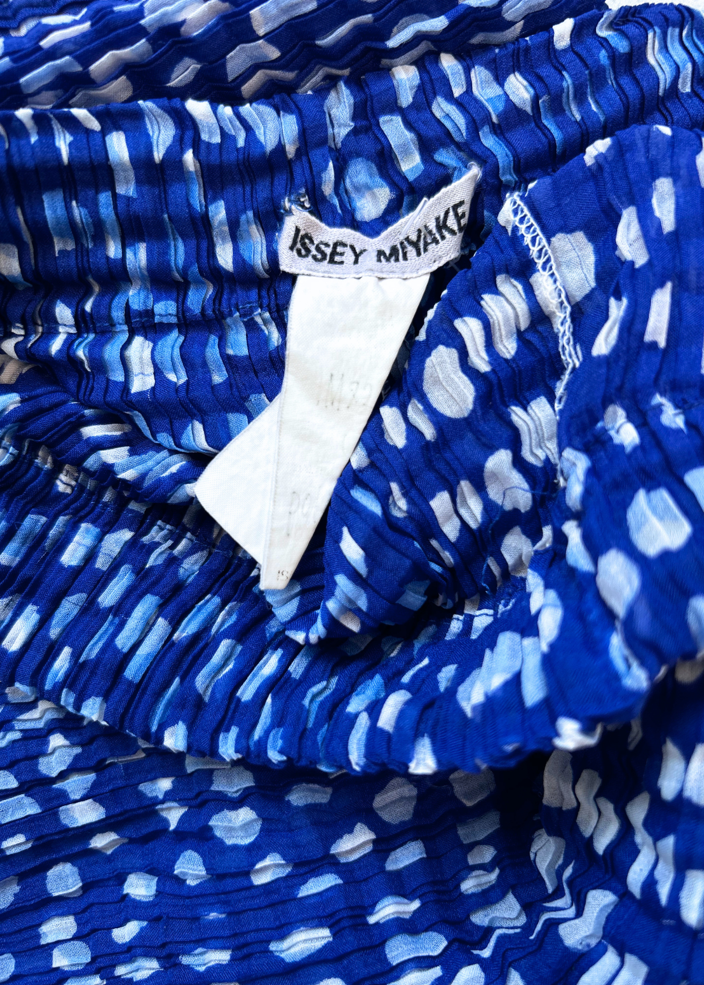 ISSEY MIYAKE (AS IS) Polkadot Pleat Long Short