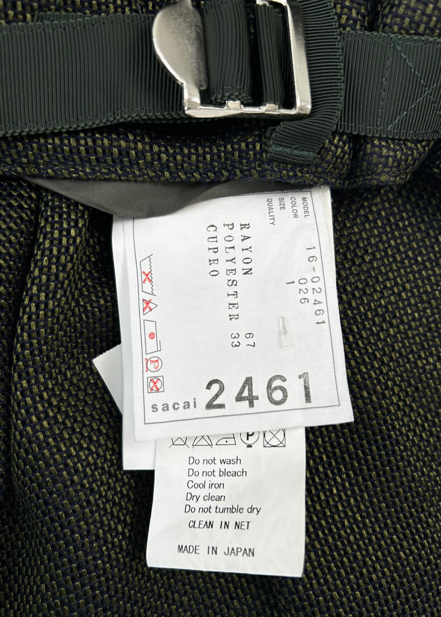 SACAI Resort 2016 Textured Fishtail Midi Skirt