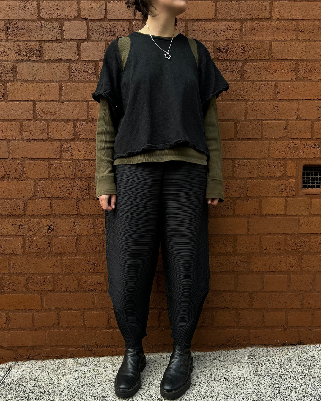 ISSEY MIYAKE PLEATS PLEASE Plisse Baggy Balloon Leg Crop Pants