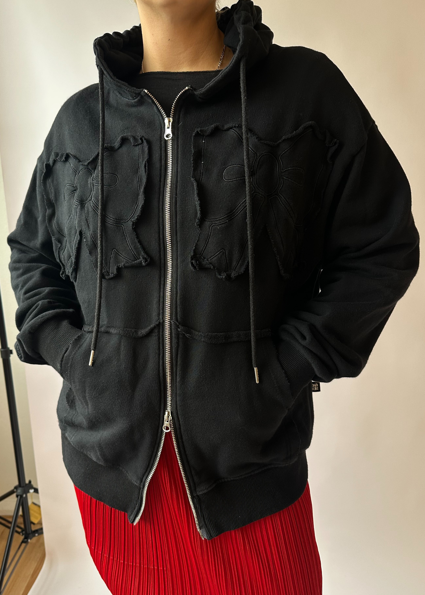 YOOHEE Bow Applique Zip Hoodie