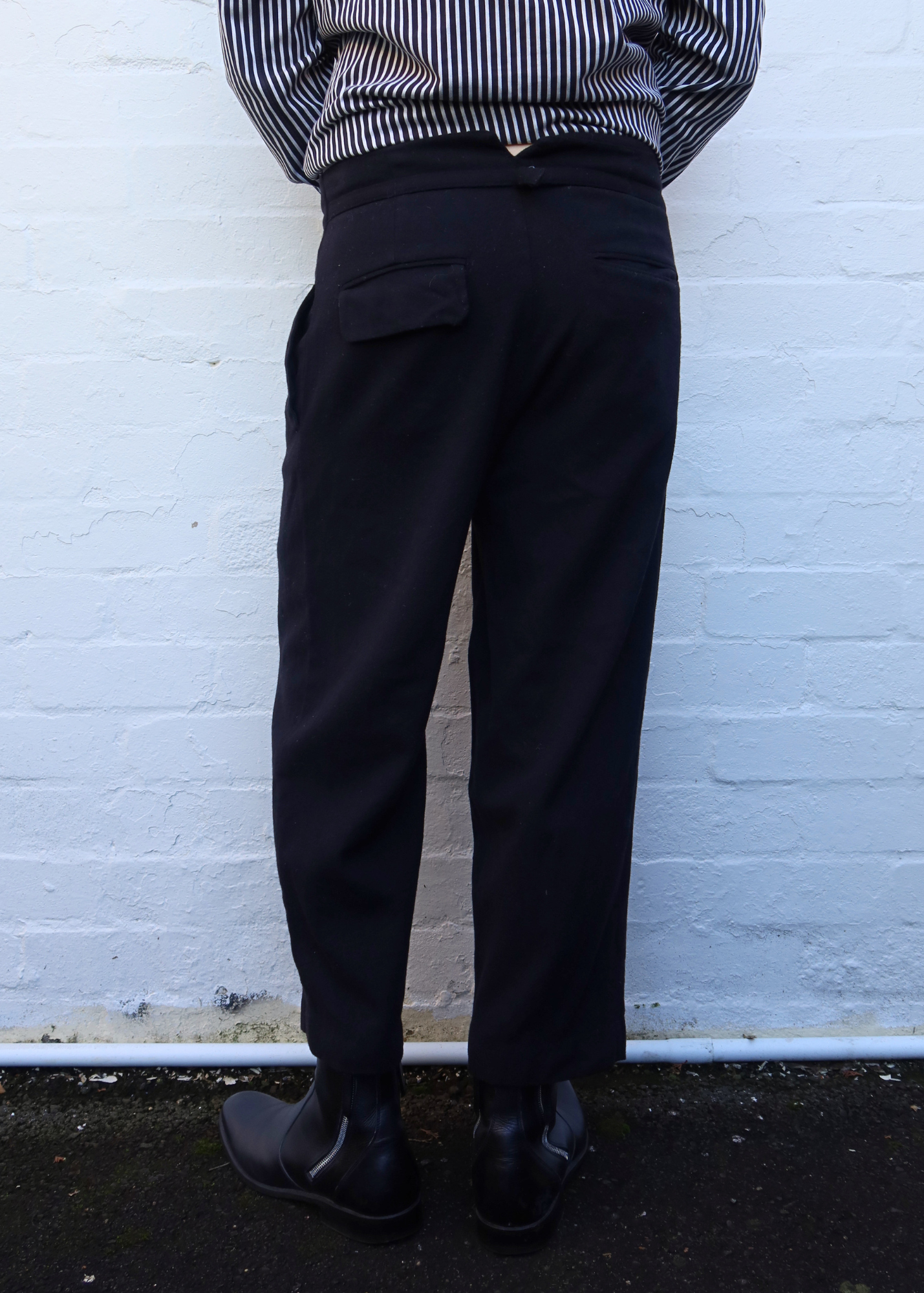 LEE MATHEWS Black Wool Blend Pleated Front Crop Pants