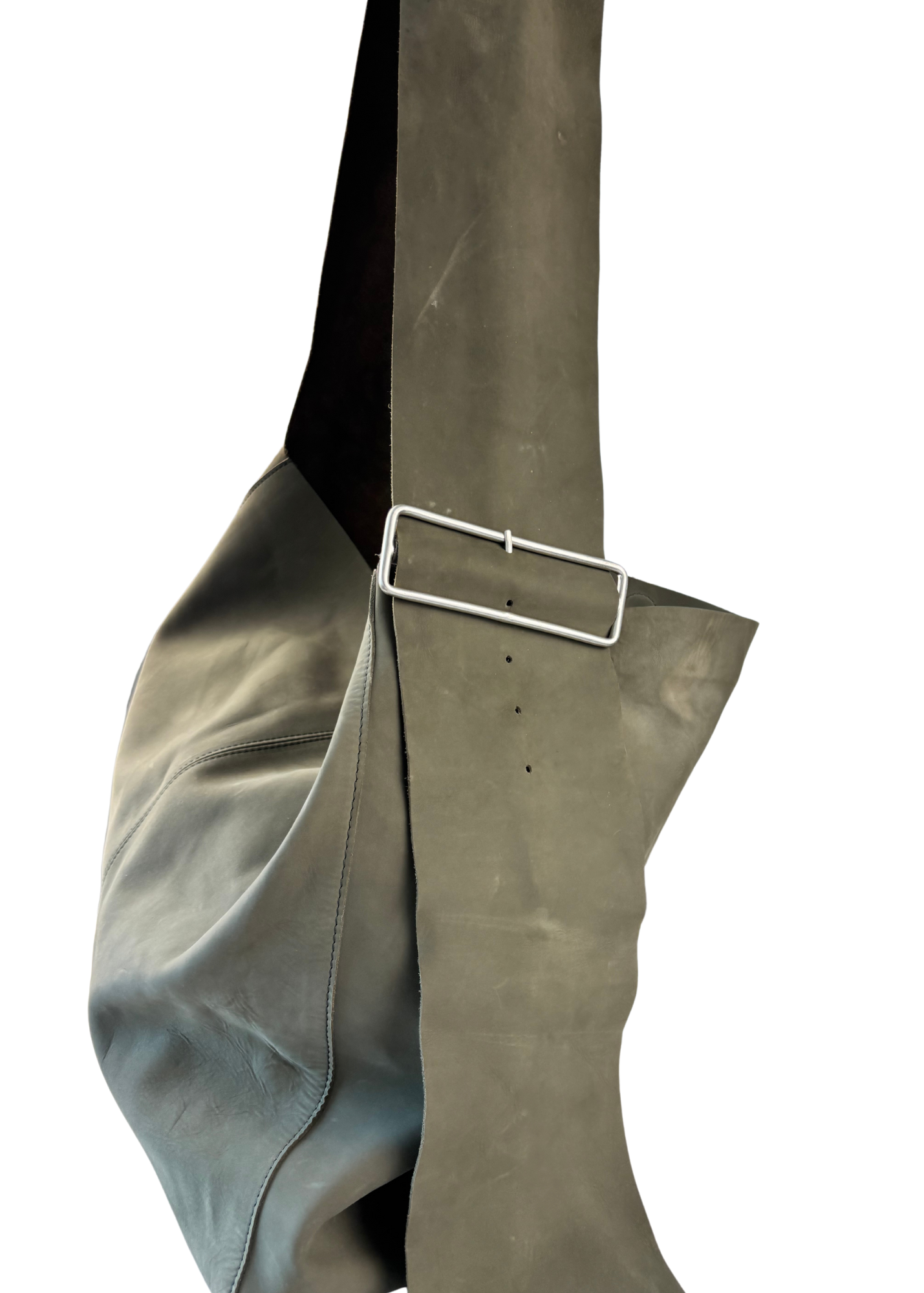 ST AGNI Leather Buckle Tote