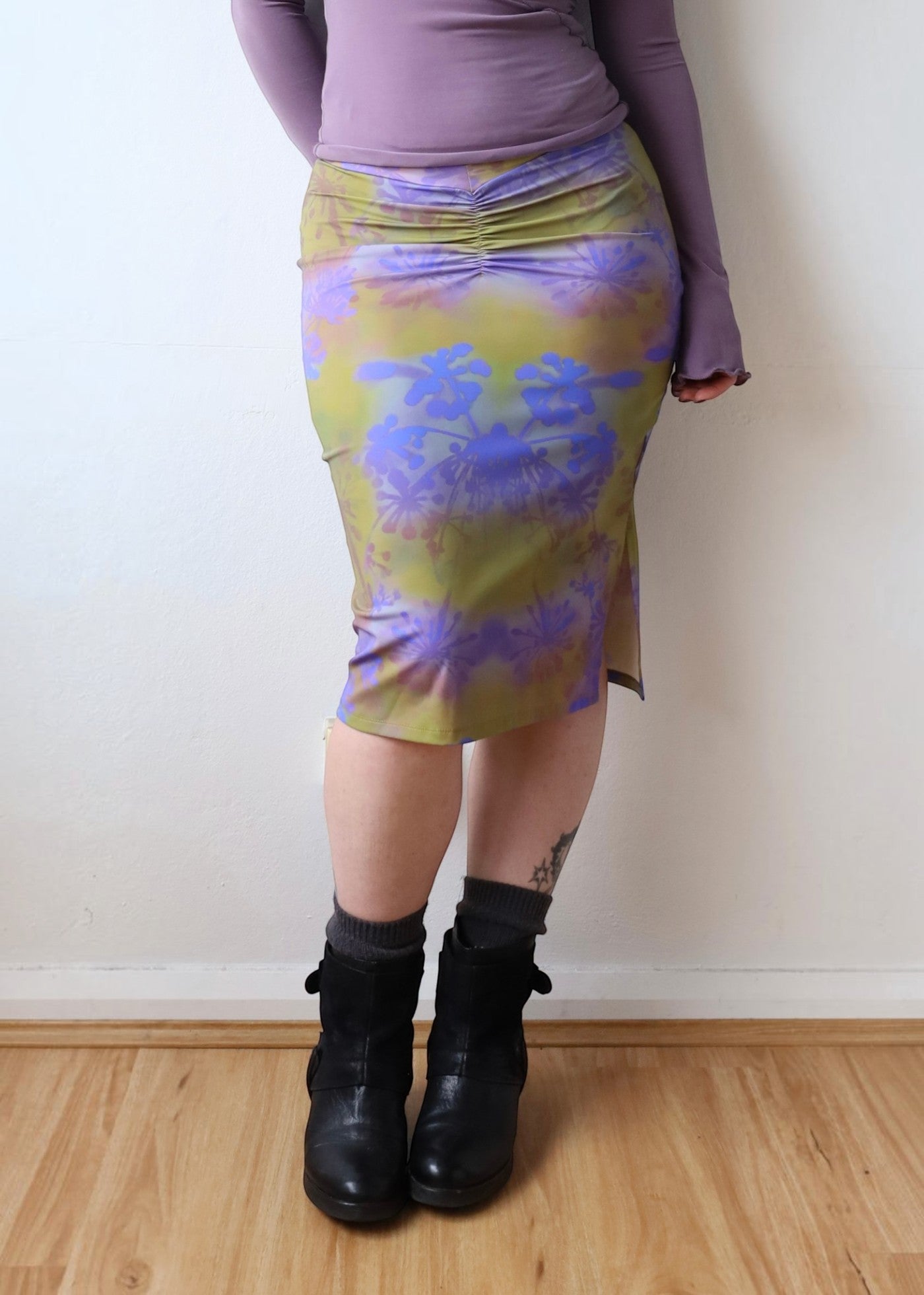 MIAOU Green/Periwinkle Printed Lycra Ruched V Waist Skirt