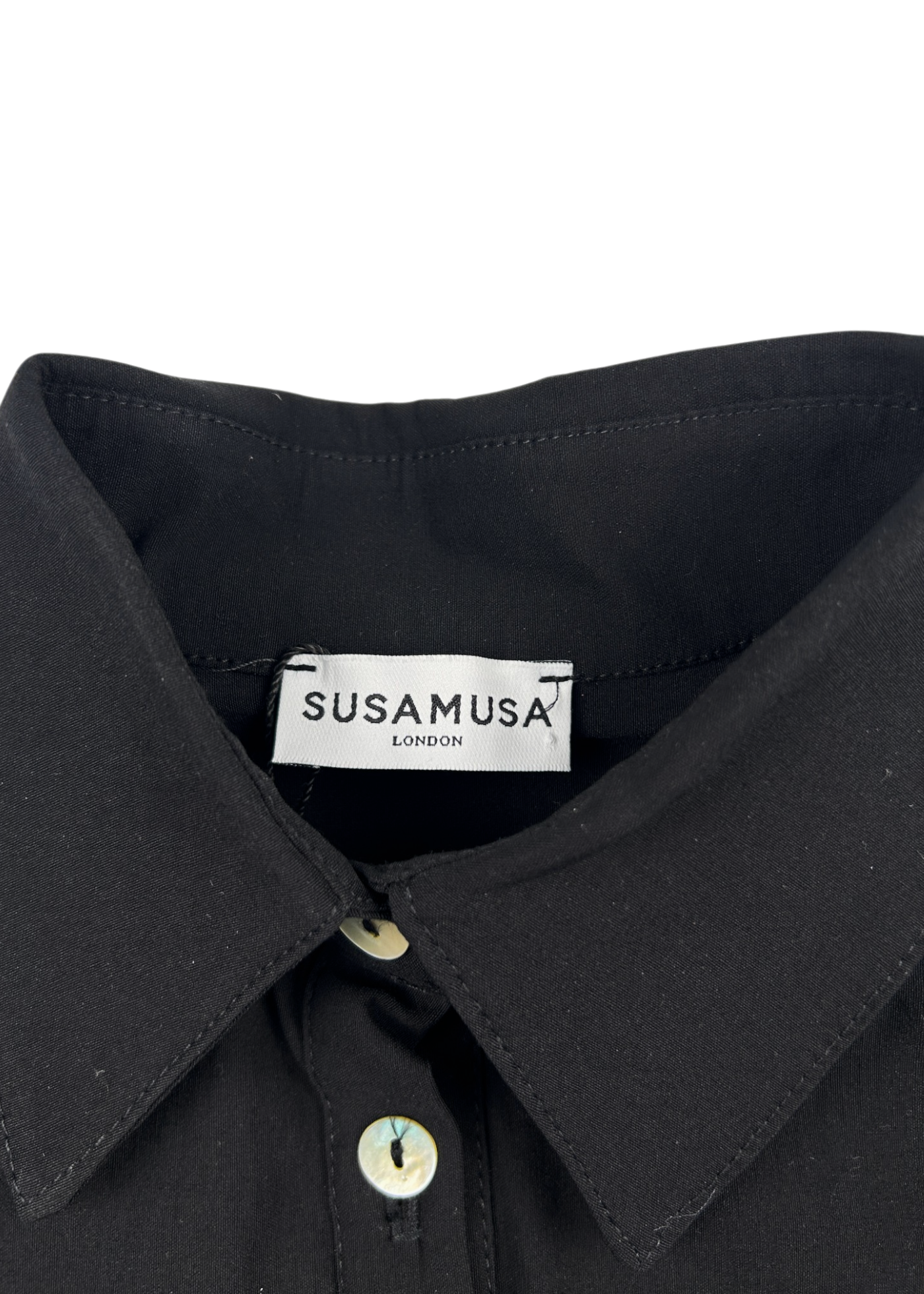 SUSAMUSA (BNWT) 'Sienna' Stretch Fitted Shell Button Up Top