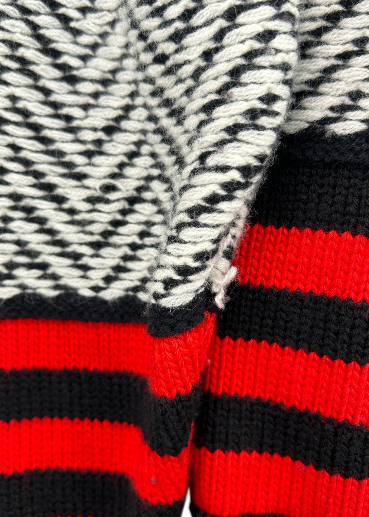 BURBERRY (AS IS) Wool/Cashmere Blend Chevron Stripe Jumper