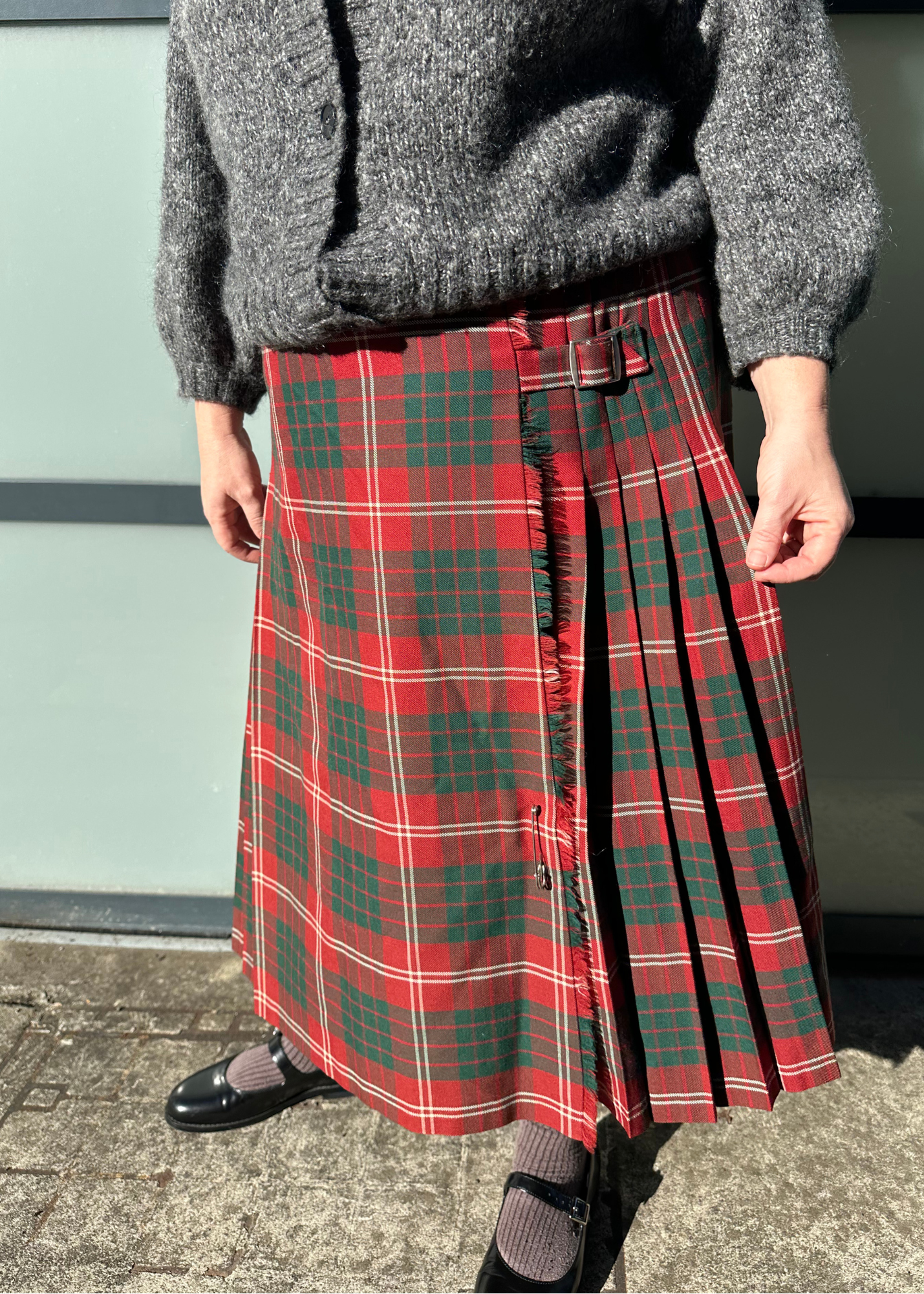 VINTAGE FLETCHER JONES Wool Pleat Midi Skirt